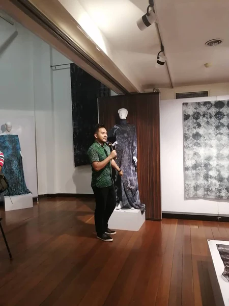 Semangat Lilin Talk: Evolusi Batik Ruzzgahara by Nik Faiz